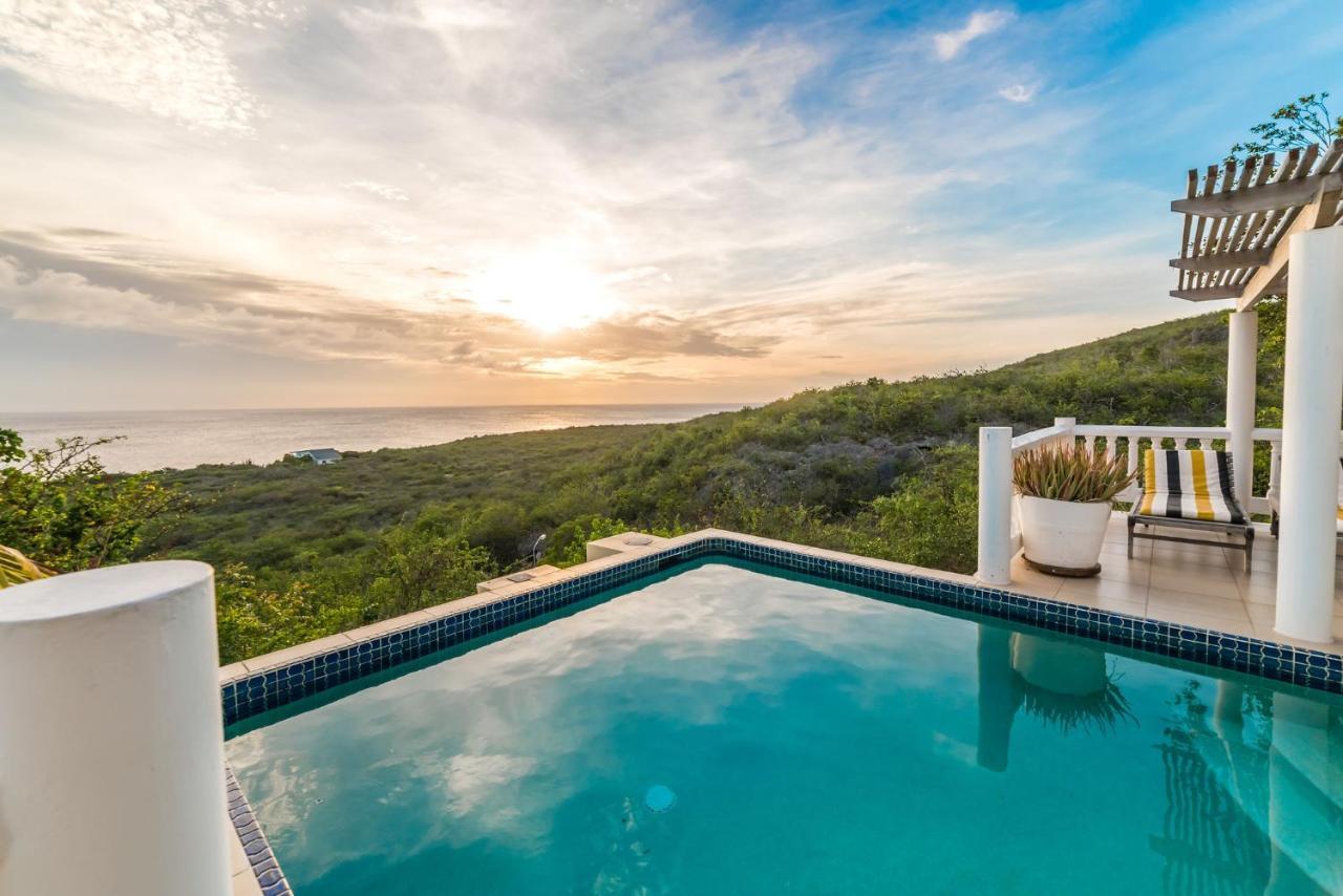 Coral Estate Rentals Willibrordus Exterior photo