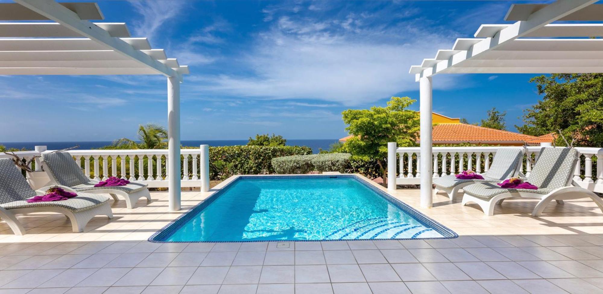 Coral Estate Rentals Willibrordus Exterior photo