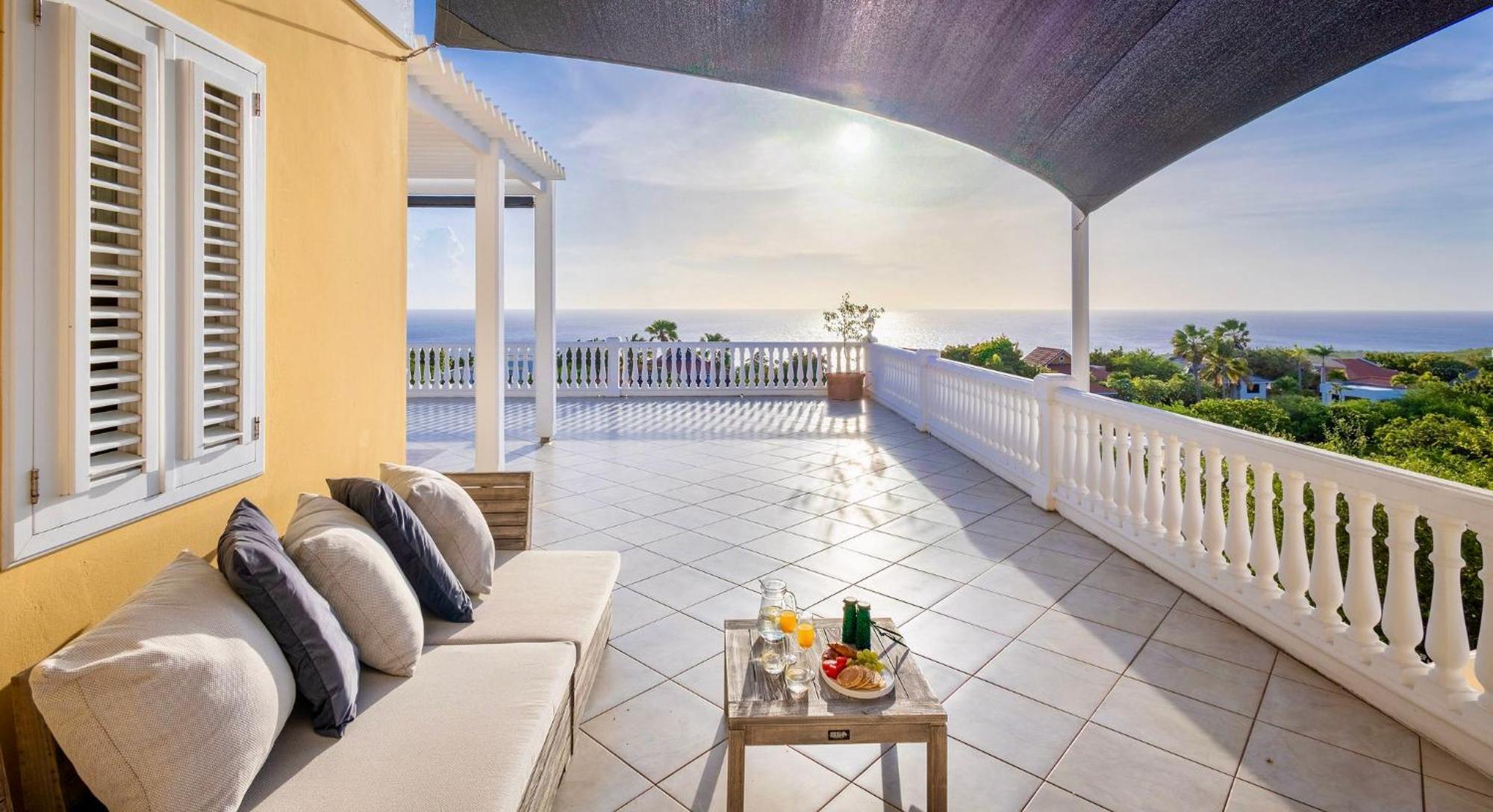 Coral Estate Rentals Willibrordus Exterior photo
