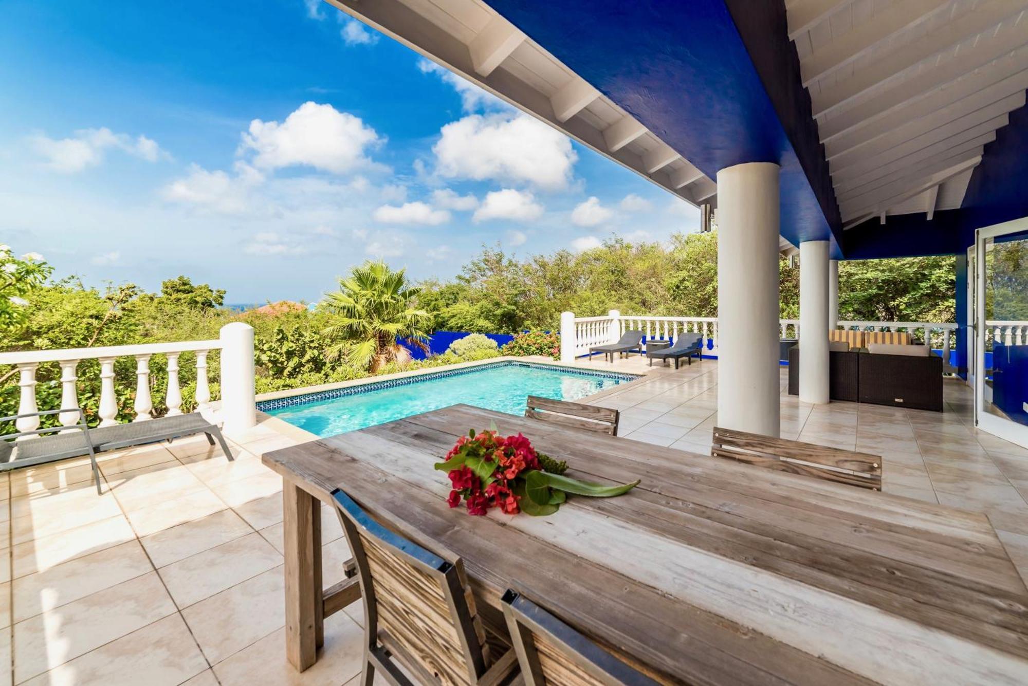 Coral Estate Rentals Willibrordus Exterior photo