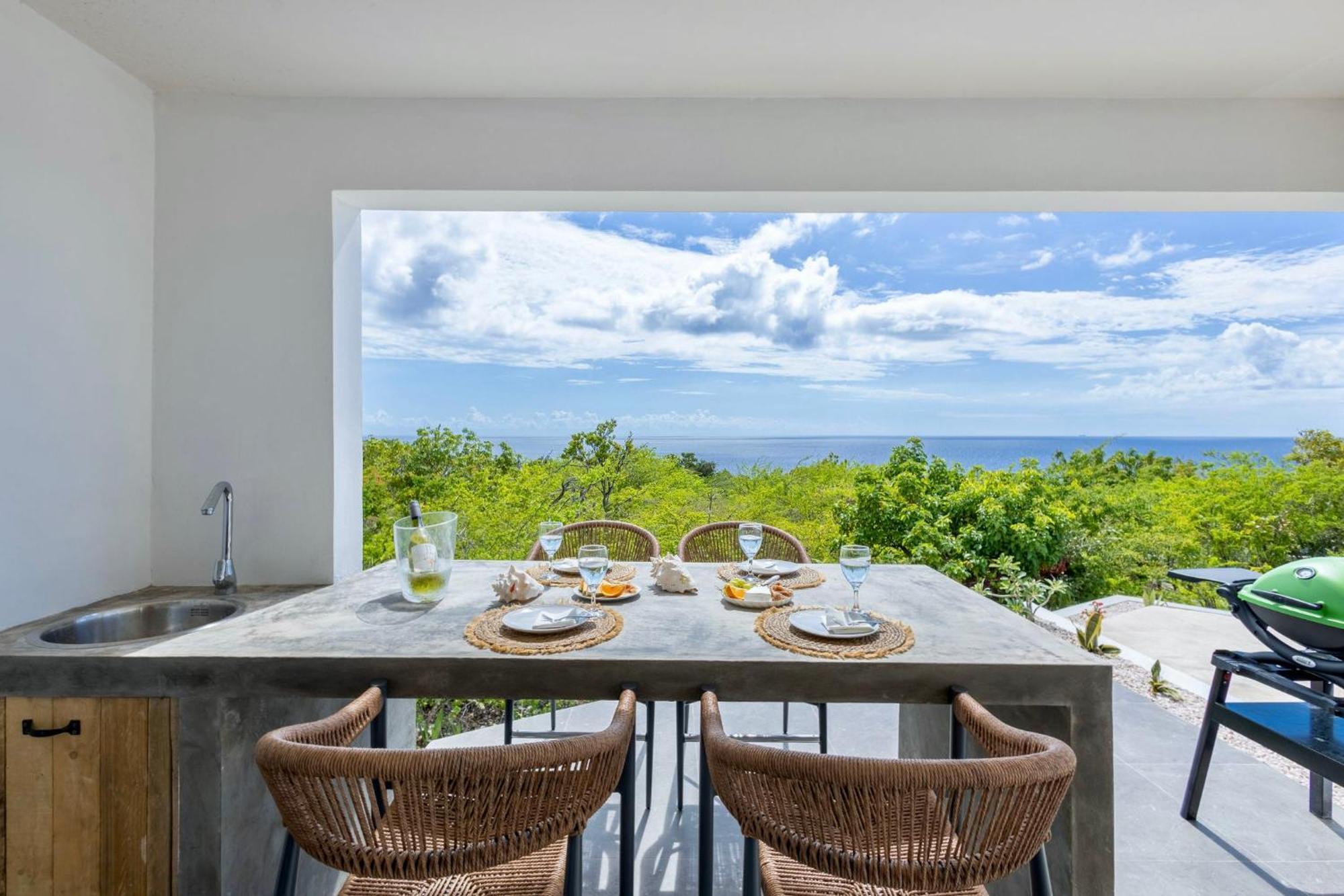 Coral Estate Rentals Willibrordus Exterior photo
