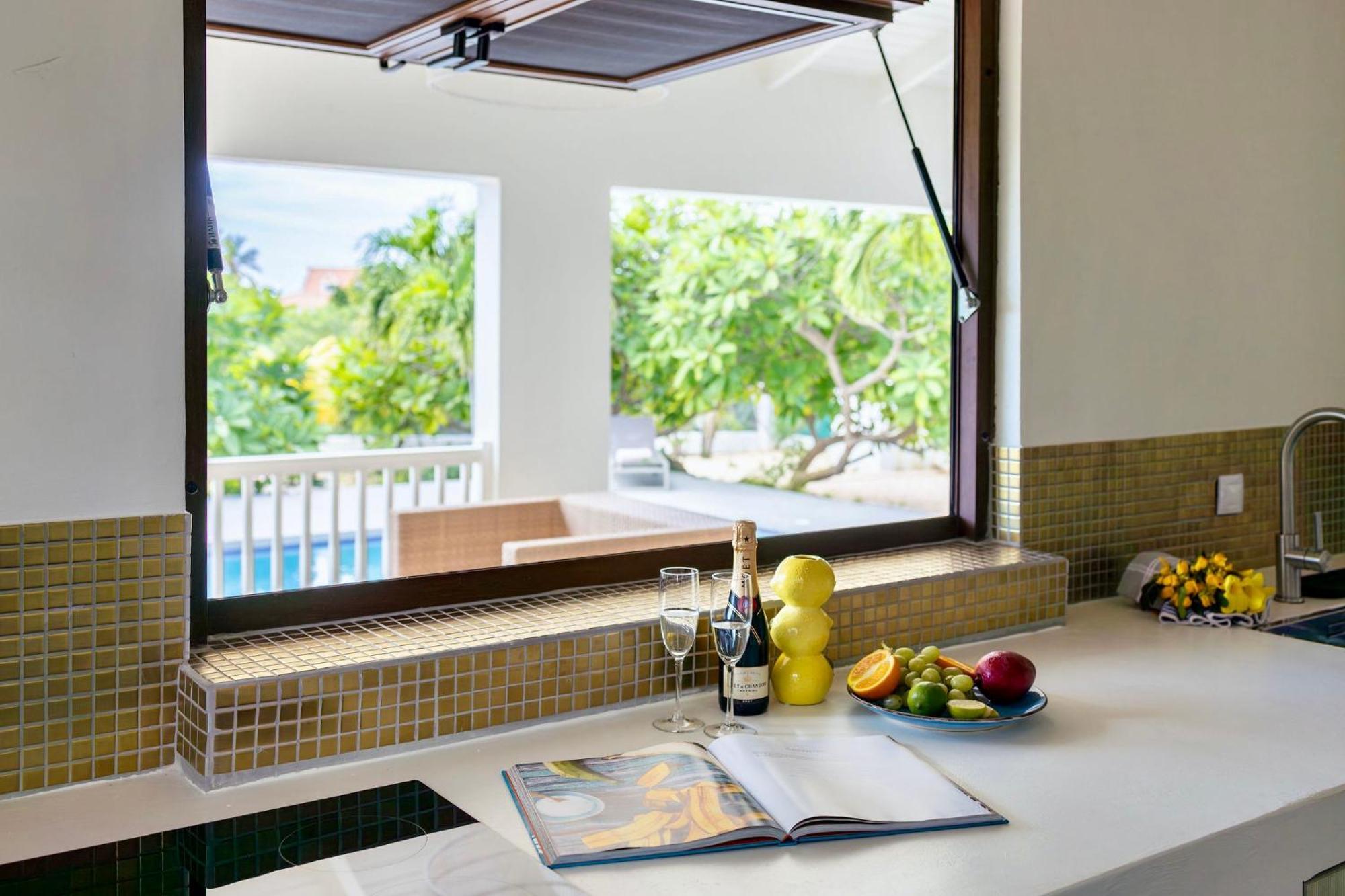 Coral Estate Rentals Willibrordus Exterior photo