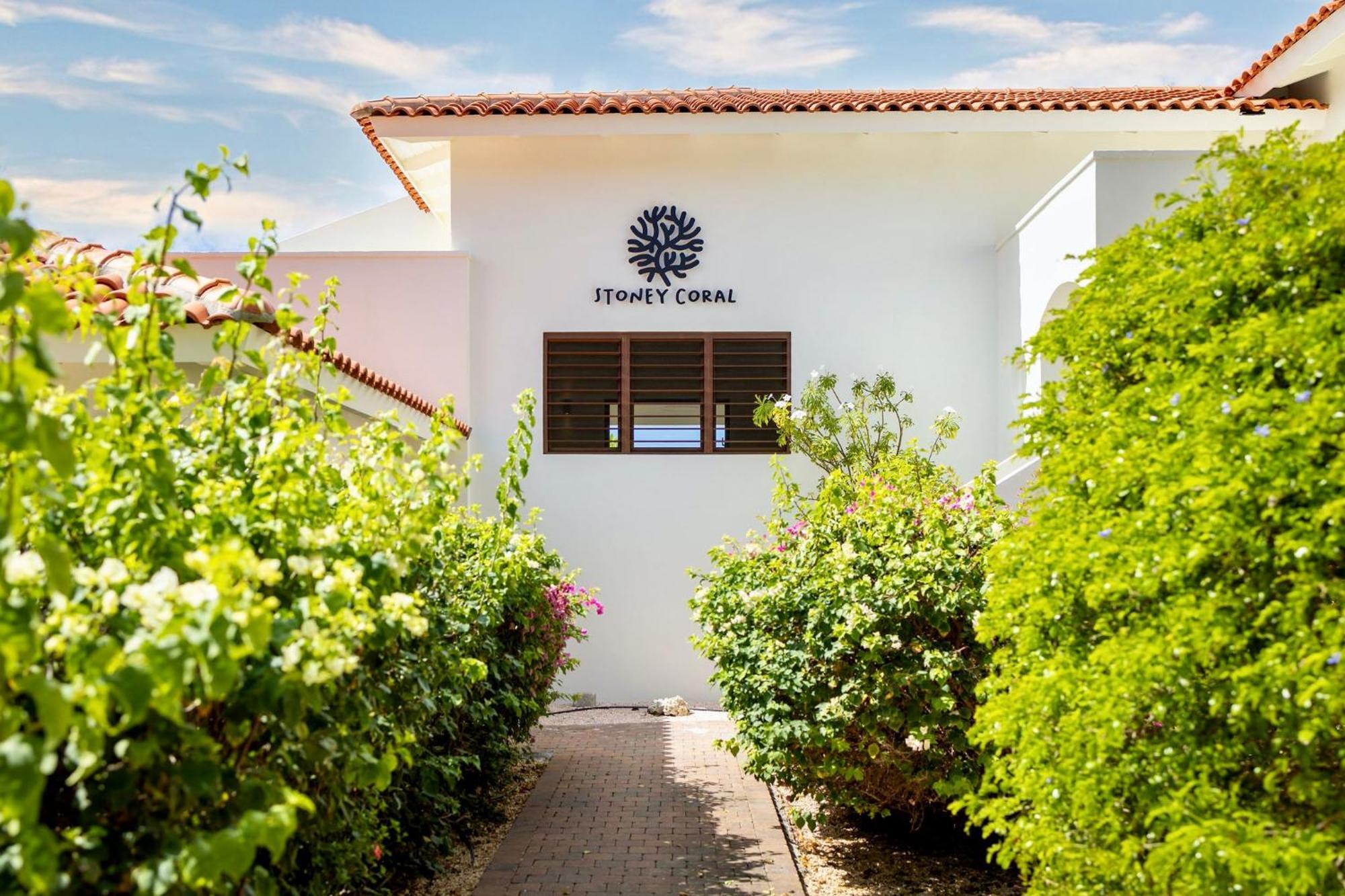 Coral Estate Rentals Willibrordus Exterior photo